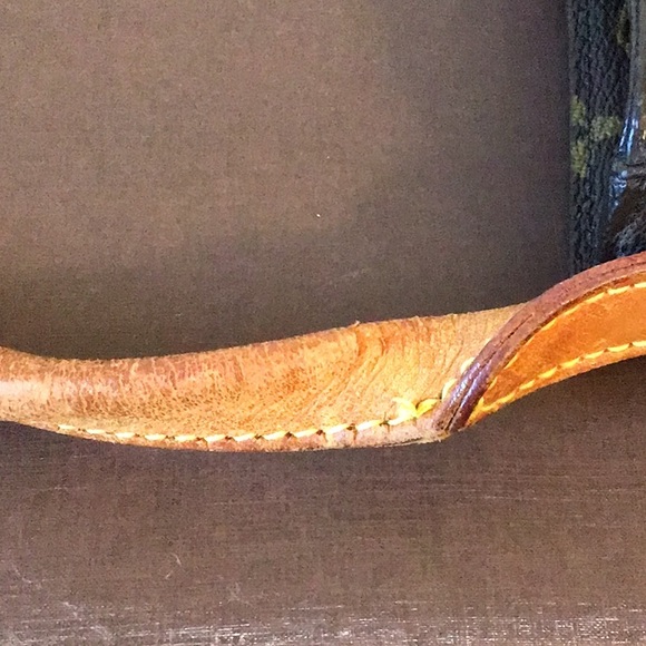 Louis Vuitton GM Looping Bag - Picture 14 of 16